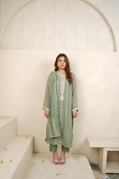 Elegant Green 3-Piece ADDA Peroi Pret Dress with Resham and Pearl Detailing (Hand Made)